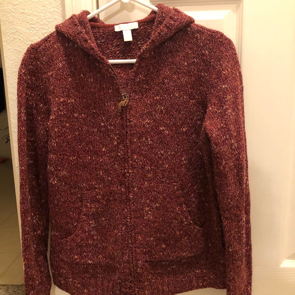 Rust Color Sweater w/ hood & pockets that zips up